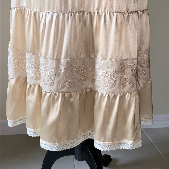 Banana Republic Silk Long Skirt - Picture 2 of 13